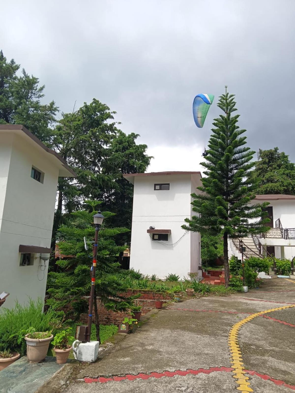 Shikha Resort Ewentbliz Bhīm Tāl Extérieur photo