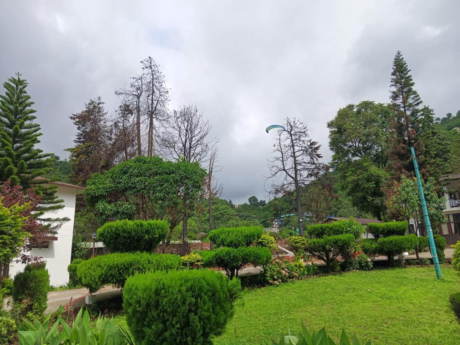 Shikha Resort Ewentbliz Bhīm Tāl Extérieur photo
