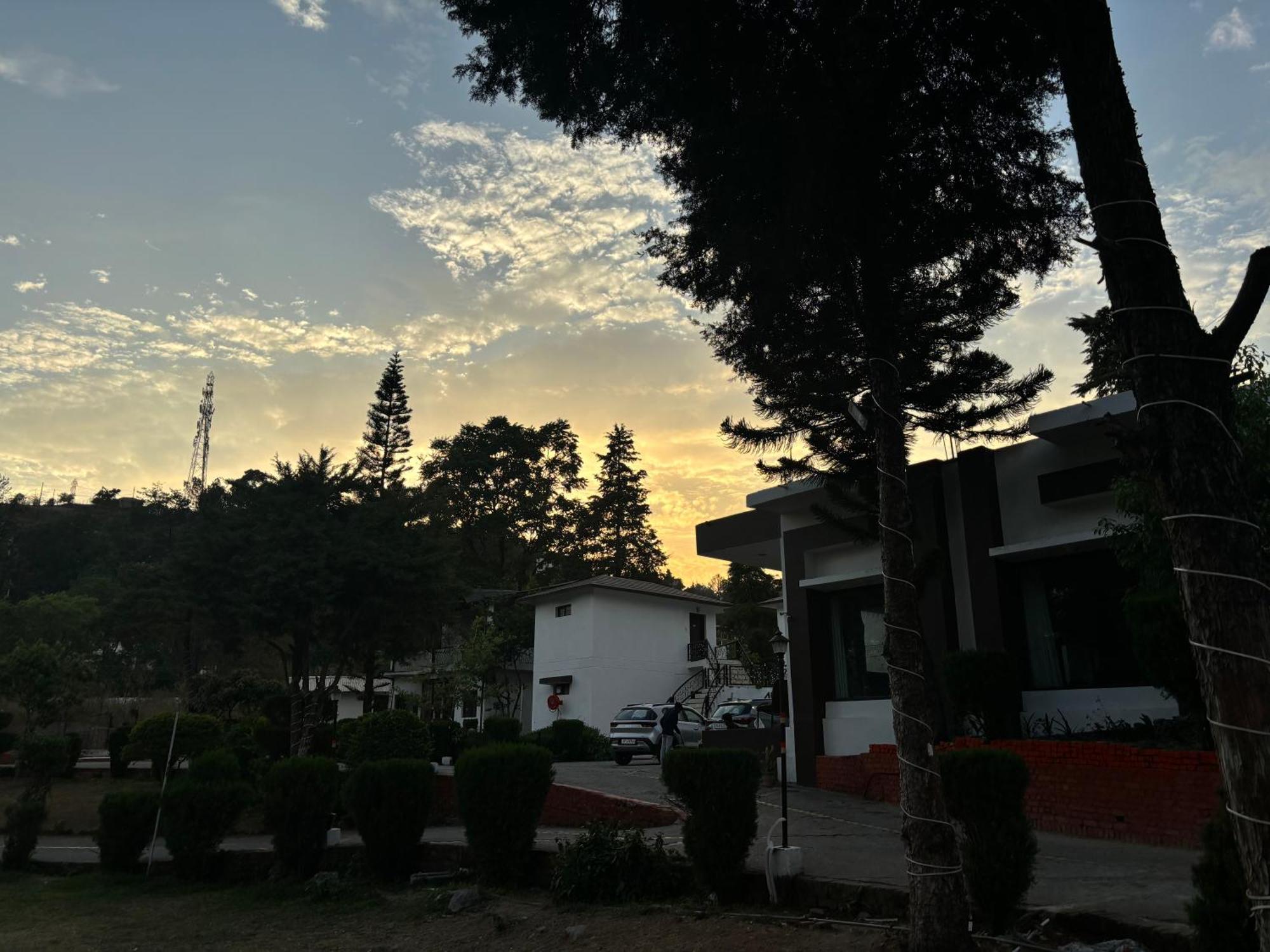 Shikha Resort Ewentbliz Bhīm Tāl Extérieur photo