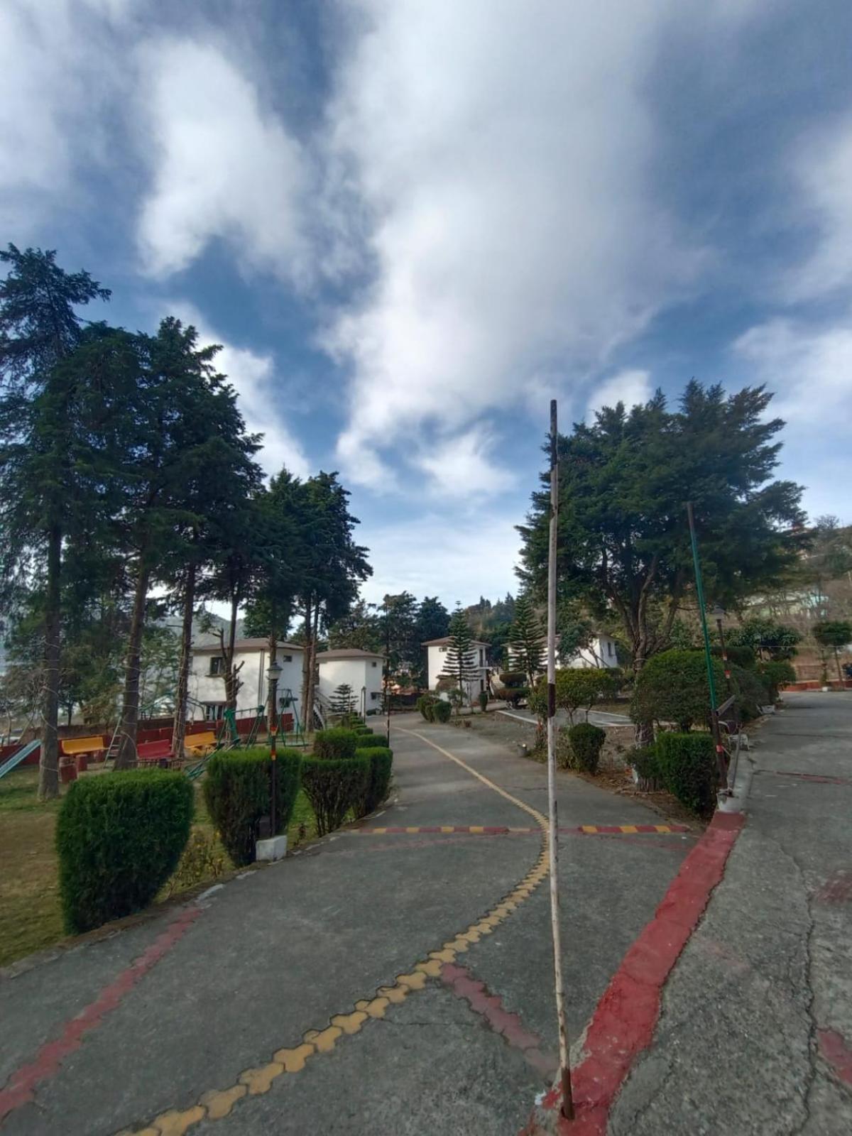 Shikha Resort Ewentbliz Bhīm Tāl Extérieur photo